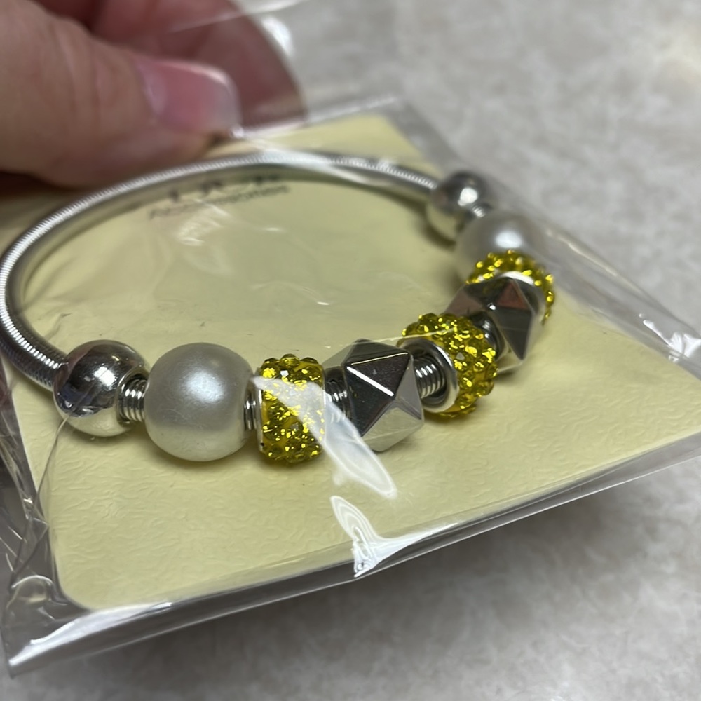 D’Bello Bracelet - Picture 4 of 5